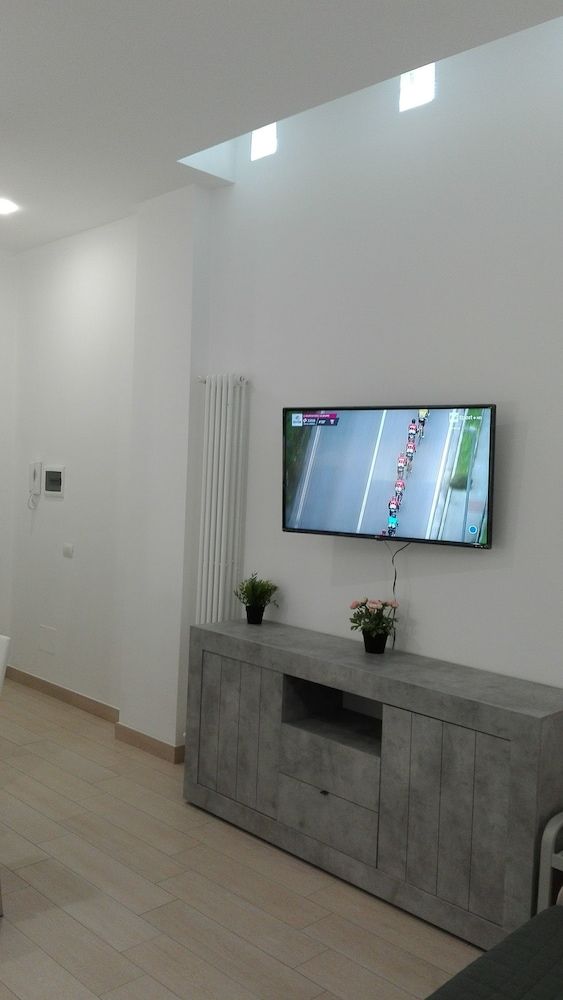 Rogoredo Milan Apartments Deluxe Apartment 11