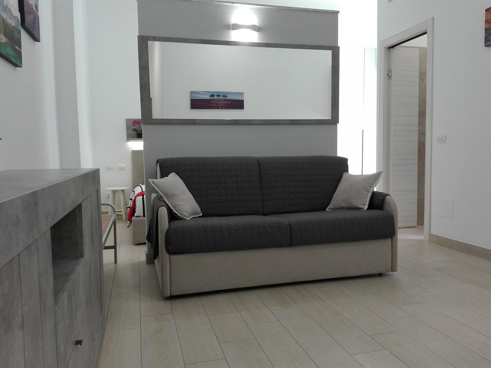 Rogoredo Milan Apartments Deluxe Apartment 10