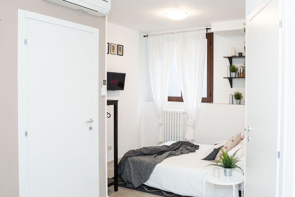 Home Hotel - Paruta 65 Apartment, 1 Bedroom (Teti) 16