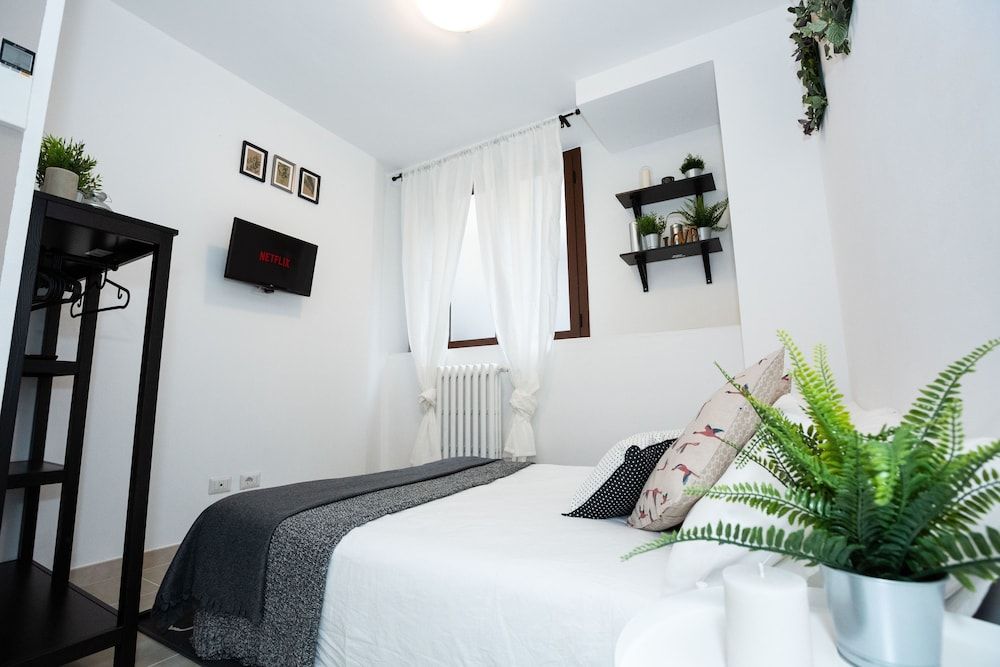 undefined Home Hotel - Paruta 65