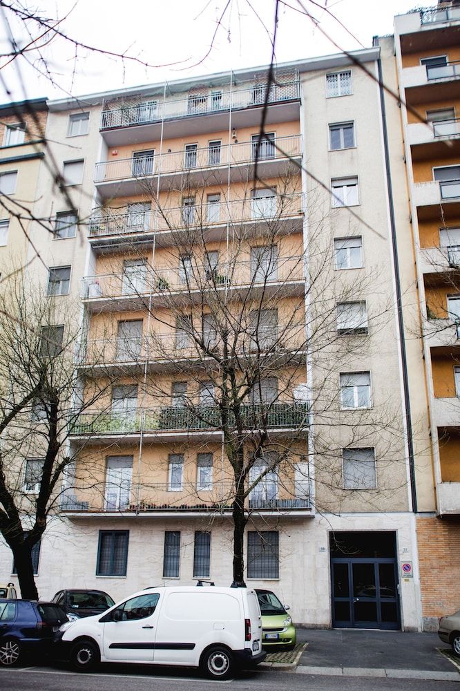 undefined Gambara Citylife Urban Nest 2