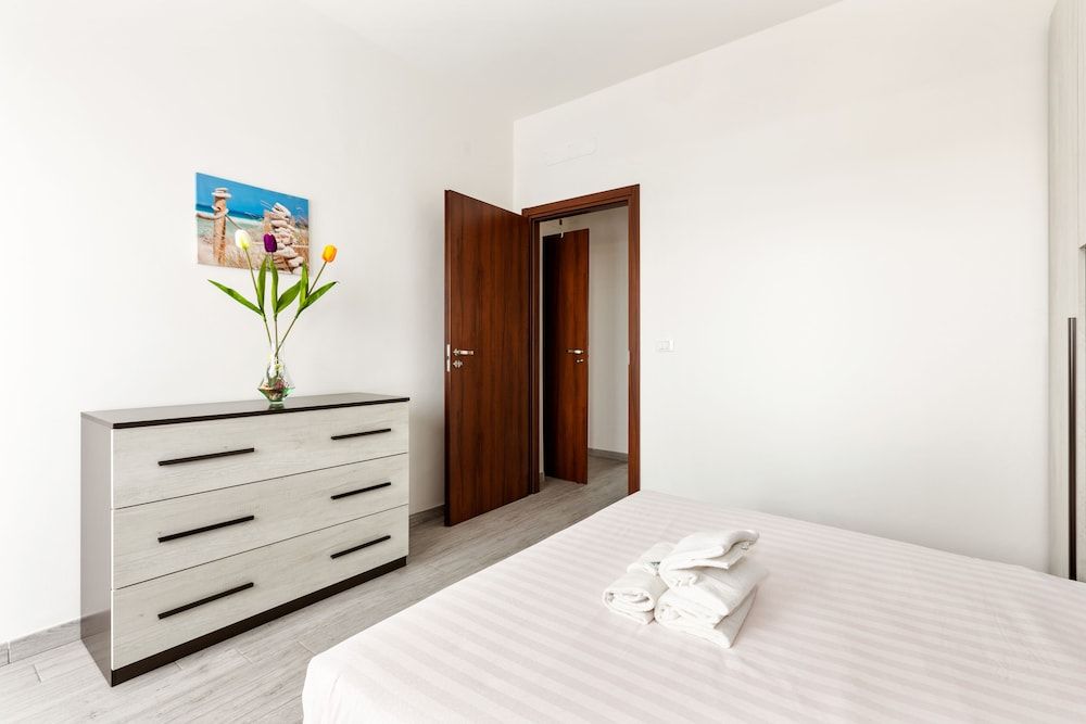 undefined Renewed Balcony Flat with Green Garden 4