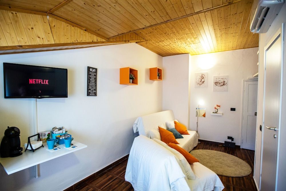 undefined Home Hotel - Monza 83 2