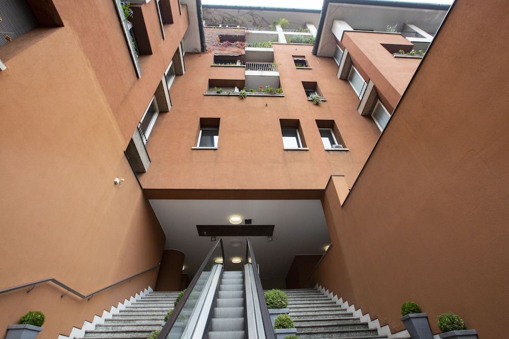 undefined notaMi - Queen of Brera - San Marco 1 3