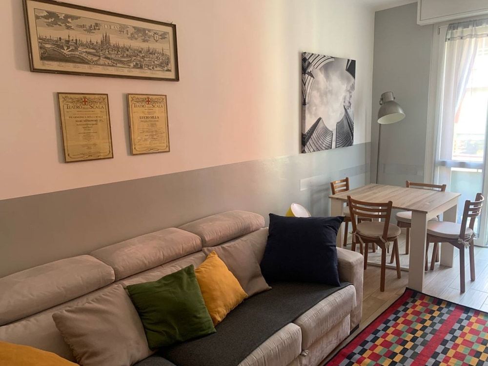 undefined Arty Colourful Flat Close to Campus Bocconi - by Beahost Rentals 10