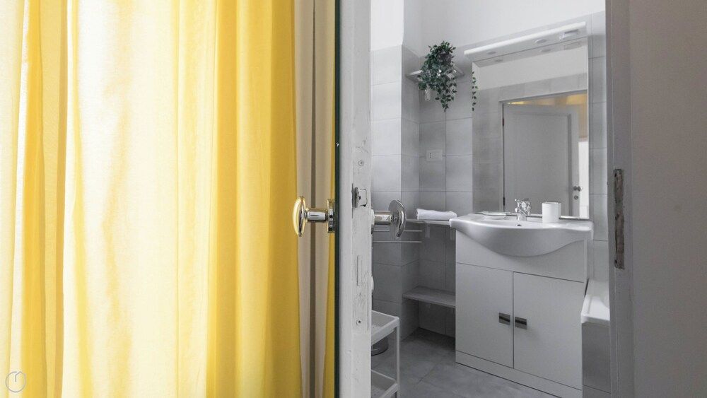 undefined Italianway - Piazza Lima 1 8