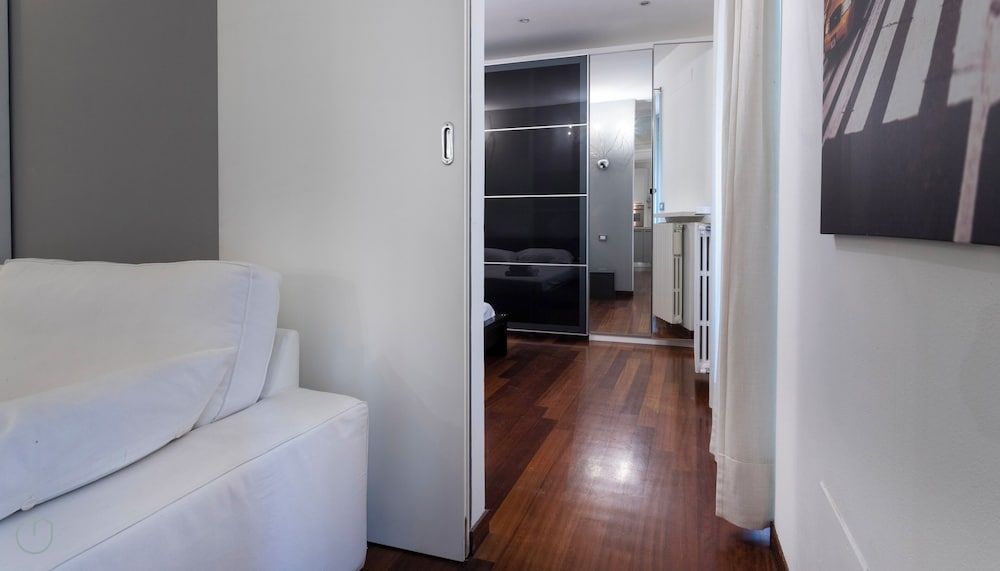 undefined Italianway - Cagnola 4 5