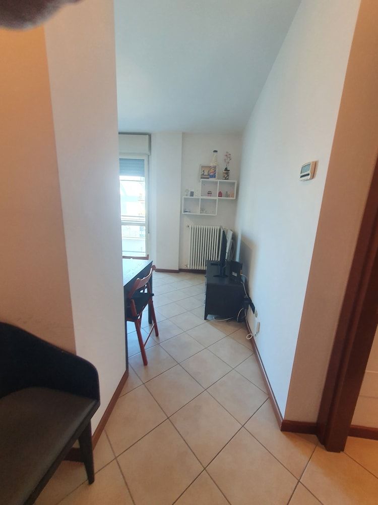 undefined Futurismo 8 8