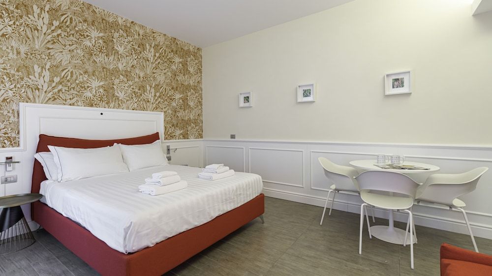 undefined Italianway - Corso Venezia 7 10