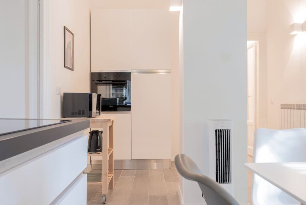 undefined Charming Apartment Milano City Center 10