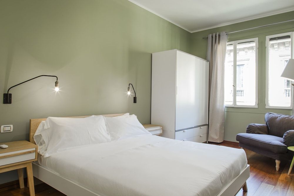 Two bedroom apartment, Via Solferino 24A