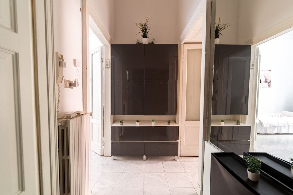 Tonale Elegant City Apartment 19