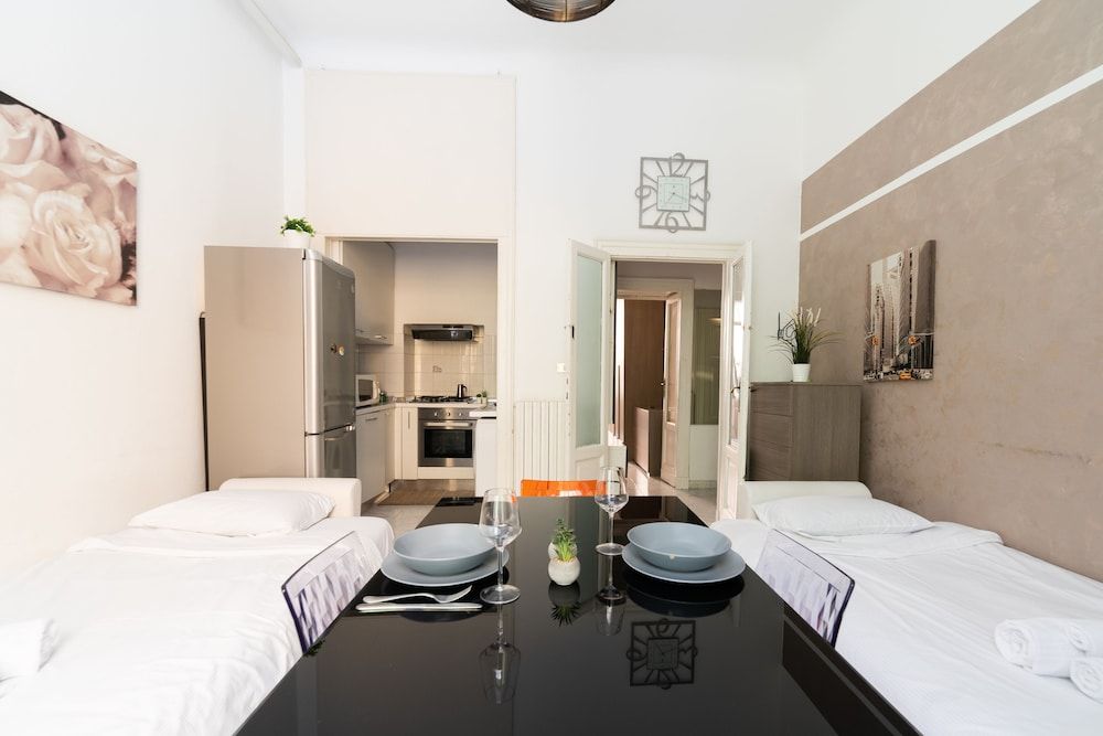 Tonale Elegant City Apartment 11