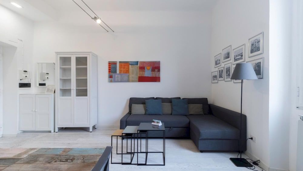 undefined Italianway - Angelo Della Pergola 5