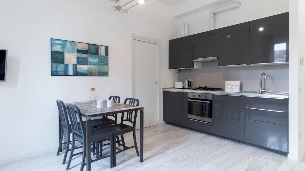 Italianway - Angelo Della Pergola Apartment 12