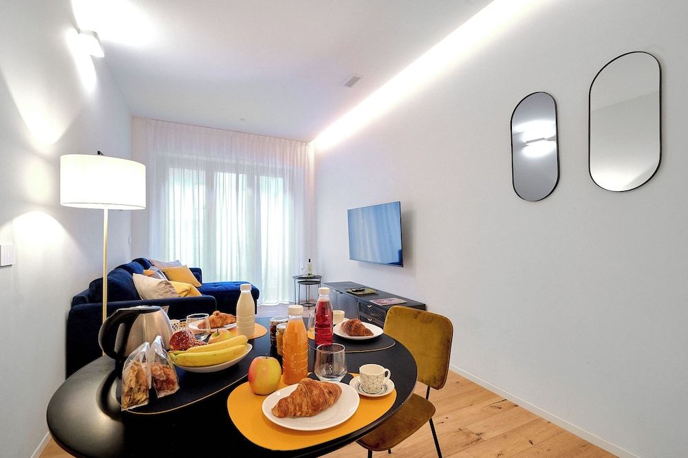 Milan Luxury Apartment-hosted by Sweetstay Basic Apartment, 1 Double Bed with Sofa bed 26