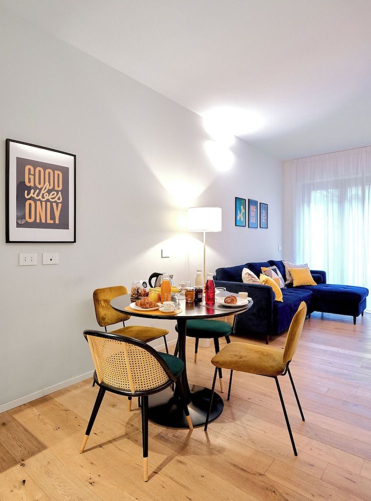 Milan Luxury Apartment-hosted by Sweetstay Basic Apartment, 1 Double Bed with Sofa bed 7