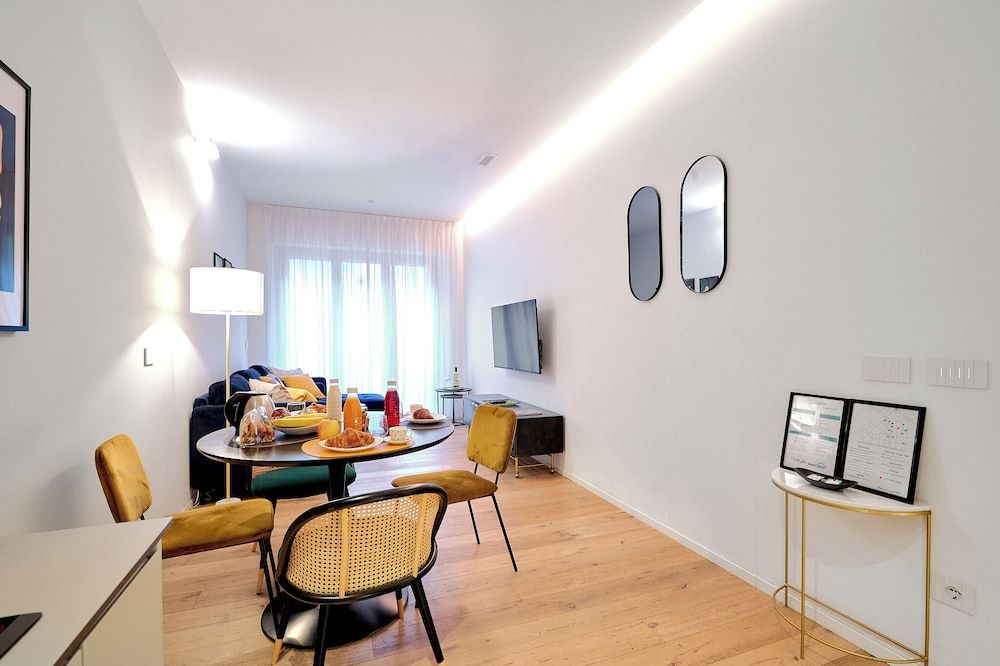 Milan Luxury Apartment-hosted by Sweetstay Basic Apartment, 1 Double Bed with Sofa bed 21