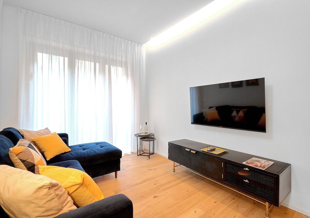 Milan Luxury Apartment-hosted by Sweetstay Basic Apartment, 1 Double Bed with Sofa bed 20