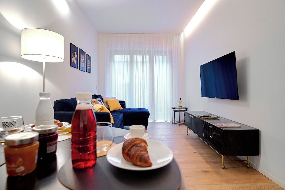 Milan Luxury Apartment-hosted by Sweetstay Basic Apartment, 1 Double Bed with Sofa bed 17