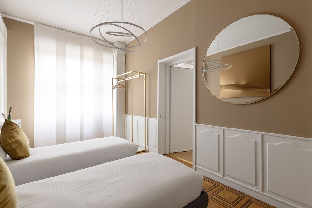 Luxury Apartment, 3 Bedrooms, Non Smoking (Piazza San Babila 4/D)