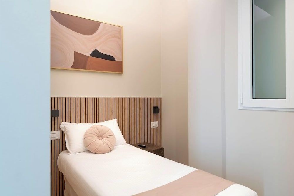 Heart Milan Apartments - Duomo District Deluxe Apartment, 2 Bedrooms, 2 Bathrooms (Galleria del Corso 4) 5