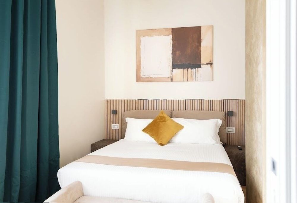 Heart Milan Apartments - Duomo District Deluxe Apartment, 2 Bedrooms, 2 Bathrooms (Galleria del Corso 4) 4