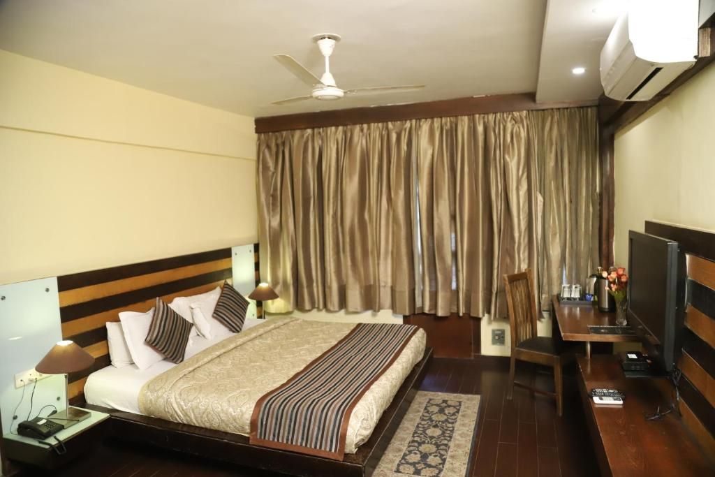 Hotel Residency Palace Executive Room 2