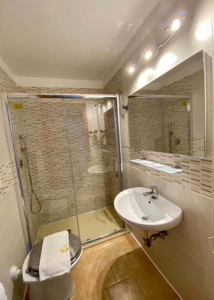 undefined Hotel Atena 9