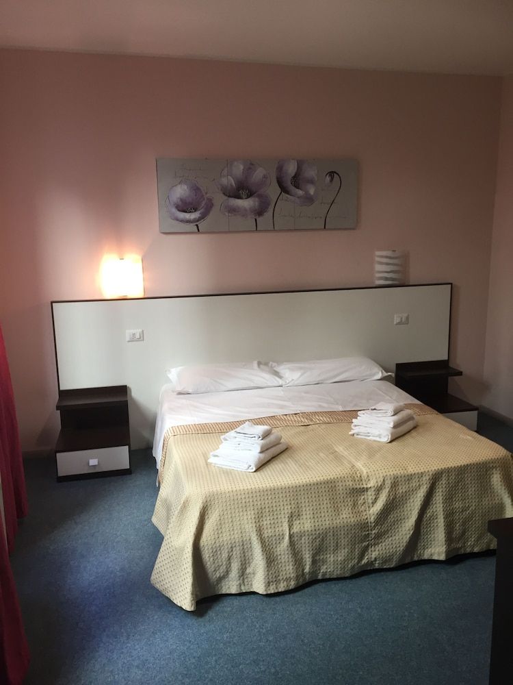 Hotel Lucania Double Room, 1 Queen Bed 2