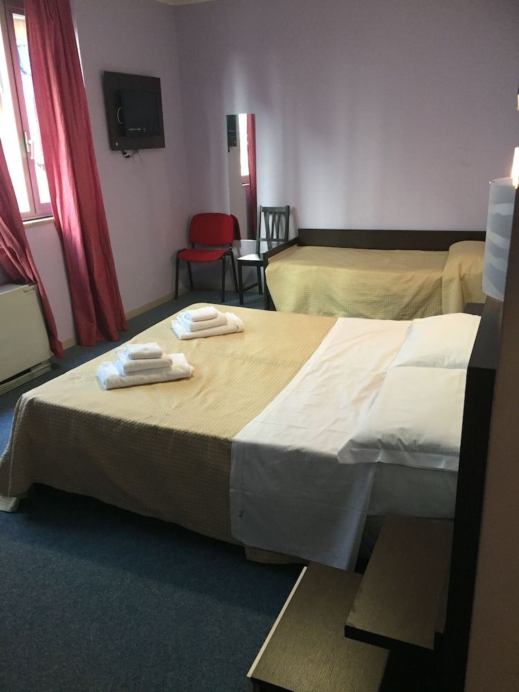 undefined Hotel Lucania 10