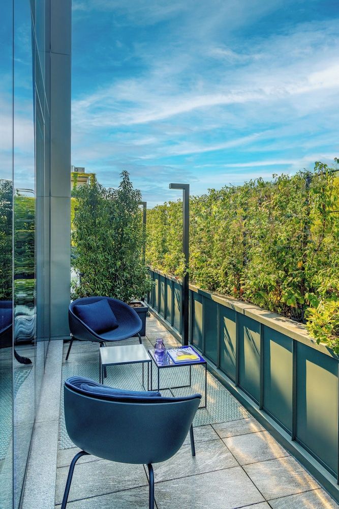 Brera Presidential Suite- Kids & Teens Free