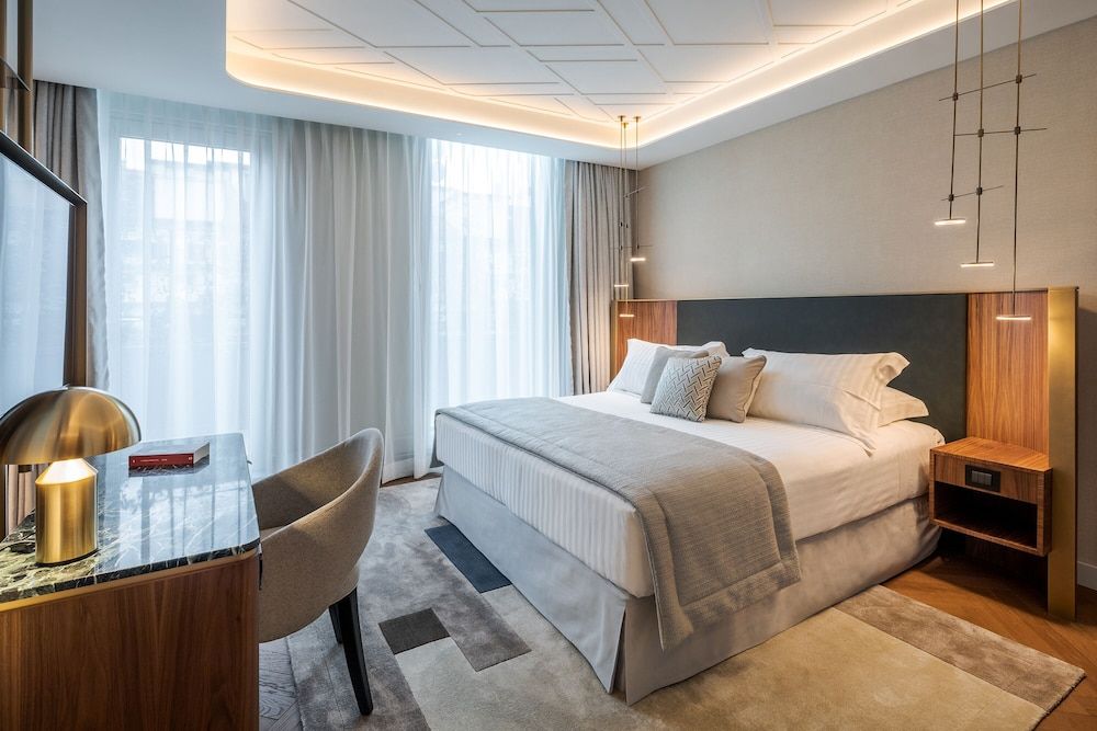 Terrace Suite- Kids & Teens Free