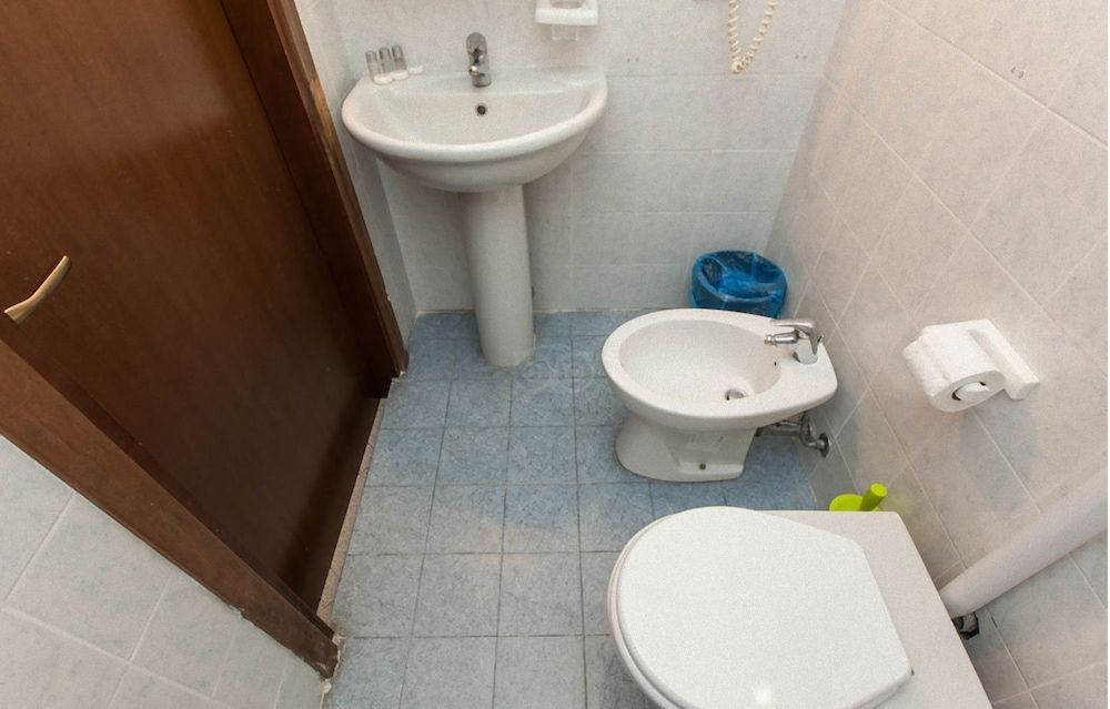 Hotel Greco Twin Room 3