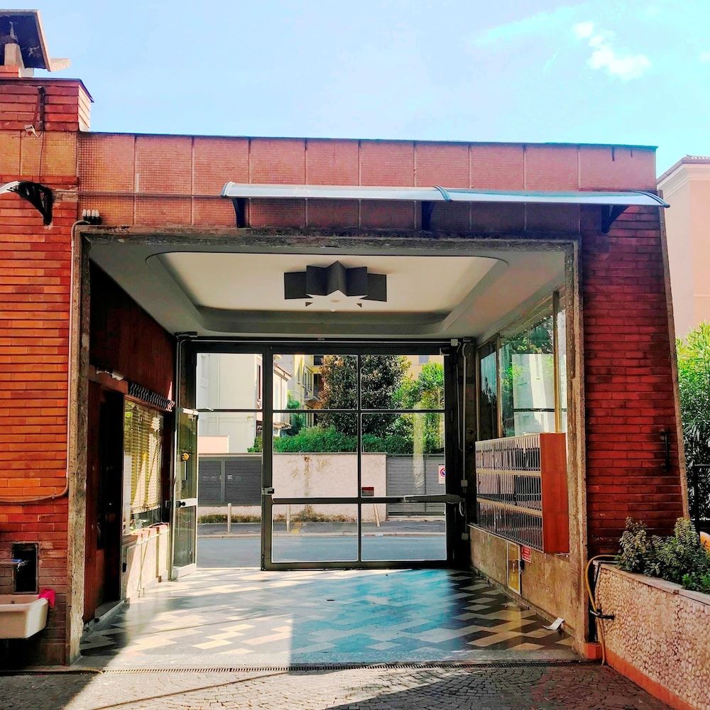 undefined Home Flowers Milano 5