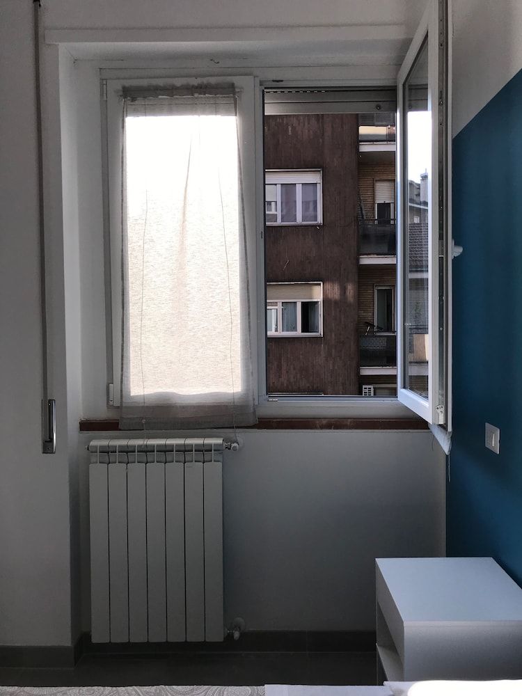 undefined Joy Rooms 7