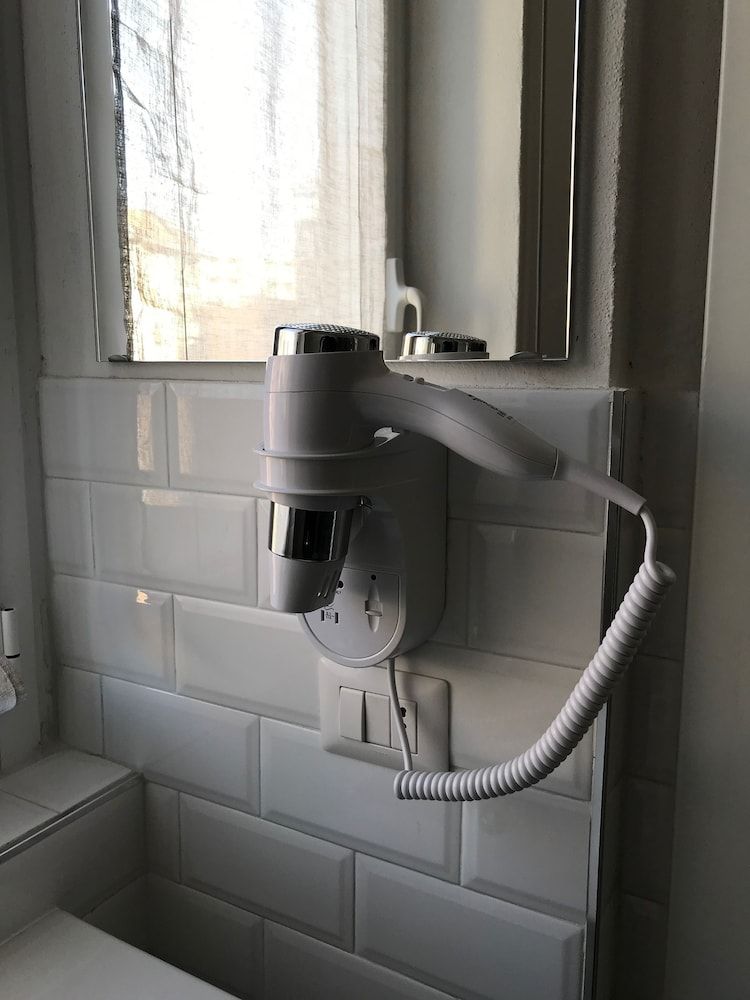 Joy Rooms Comfort Double or Twin Room, Courtyard View 10