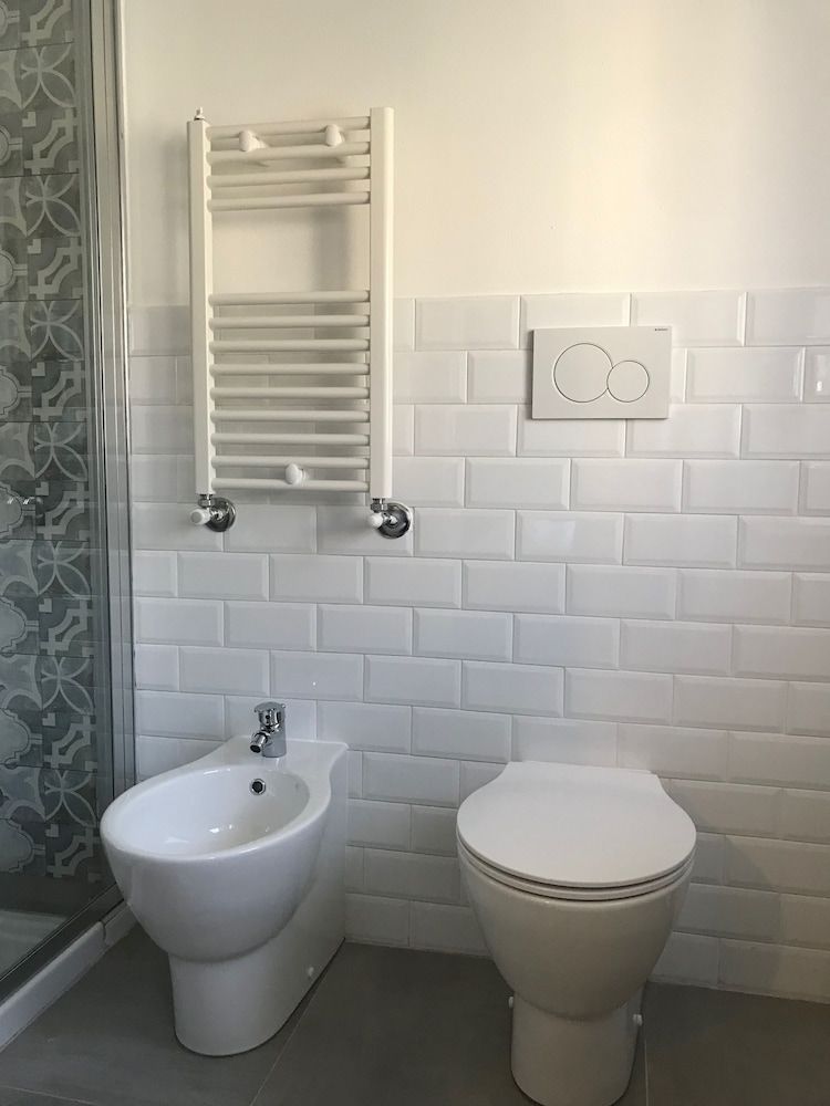 Joy Rooms Comfort Double or Twin Room, Courtyard View 7