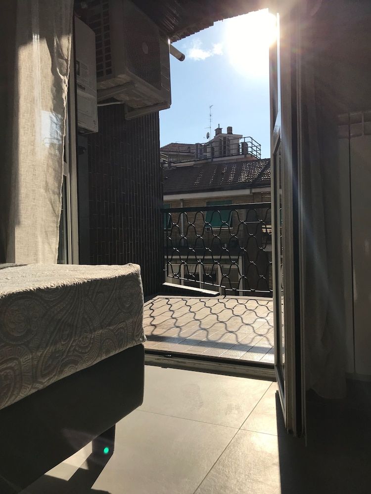 Joy Rooms Elite Double Room, City View 11