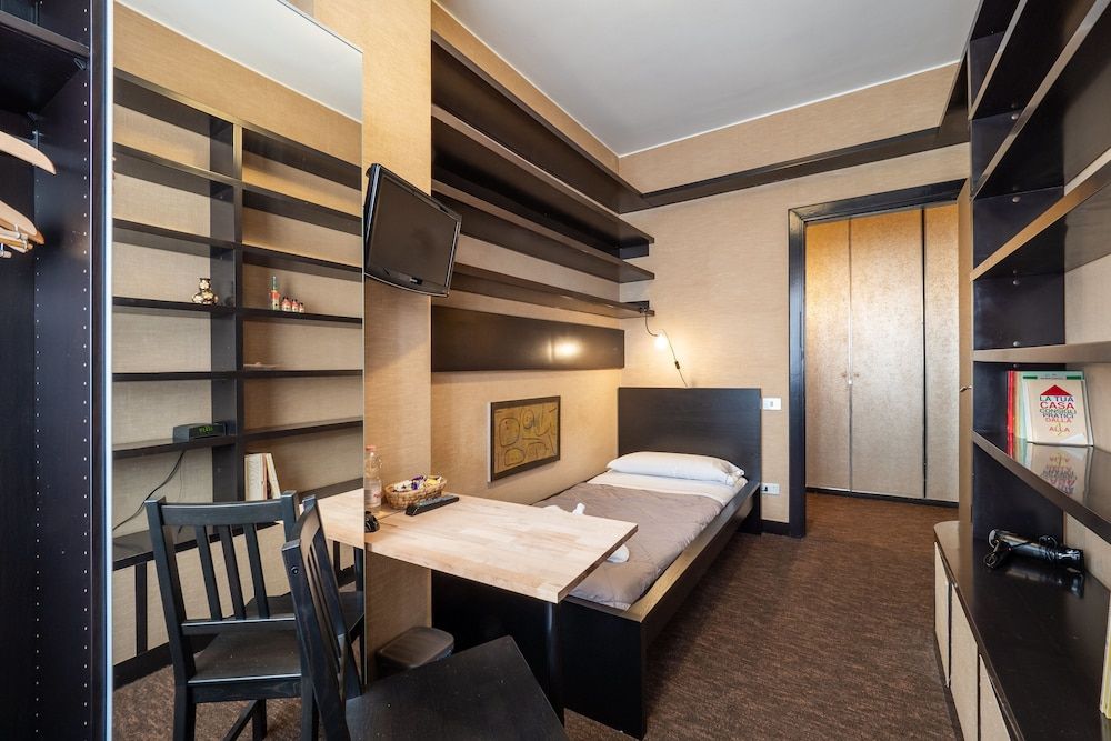 undefined La Casa delle Arti Milano - Vintage Guesthouse 8