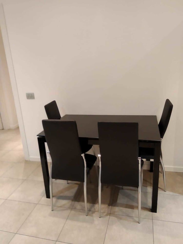 undefined Easy apartment Navigli 10