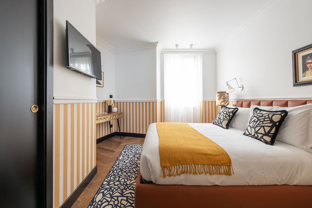 DH Rooms Spiga Deluxe Double Room 6