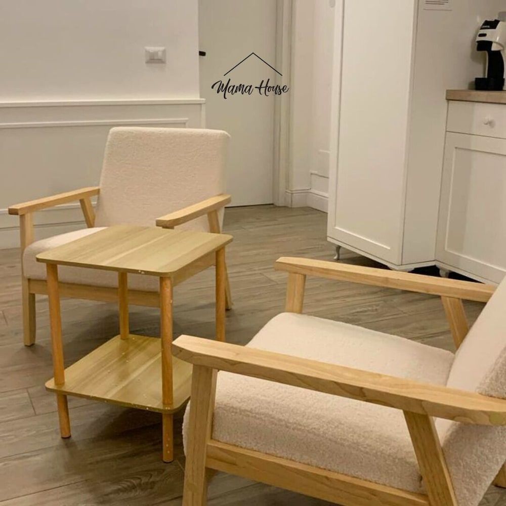 undefined Mama House 6