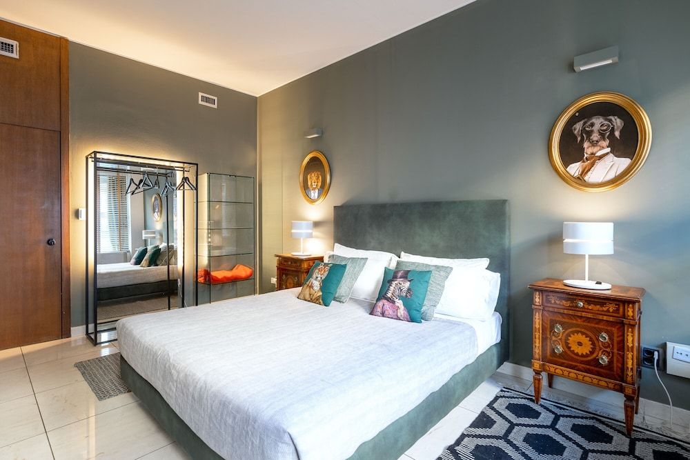 undefined The King Of Milan 9