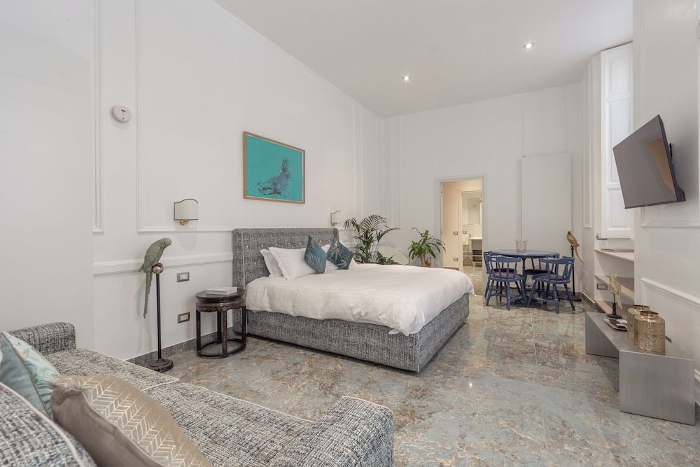 undefined Duomo Smart Suites 4