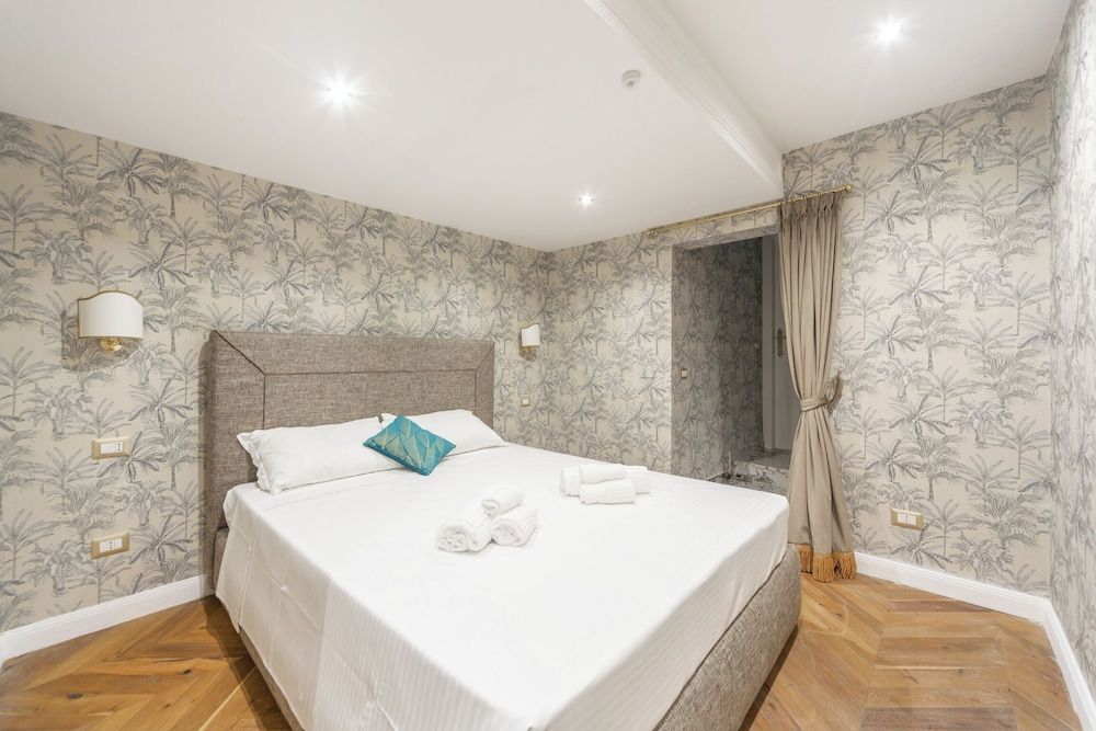 undefined Duomo Smart Suites 10