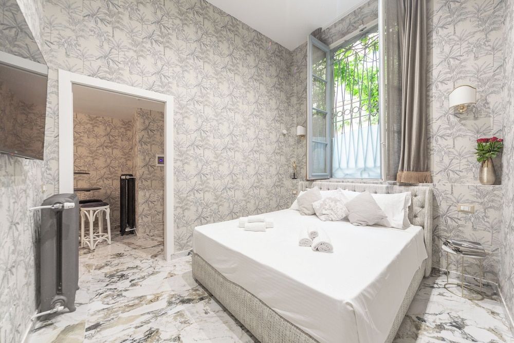 undefined Duomo Smart Suites 3