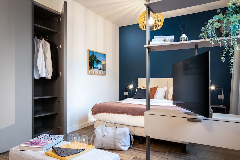 CO99 Urban Apartment 6