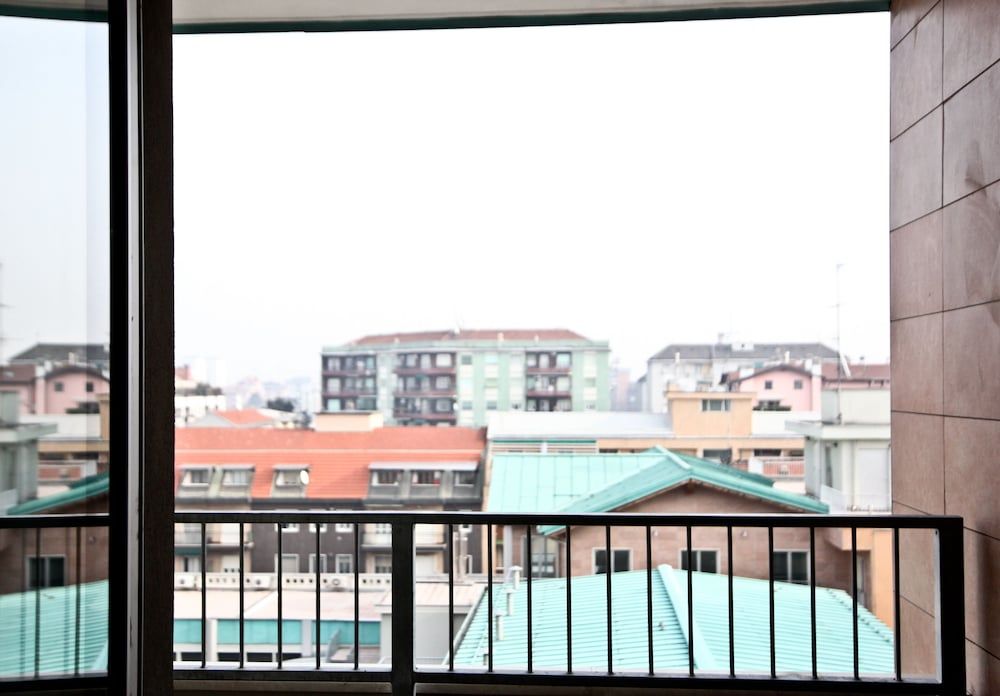 undefined Housing32 Apartments 8