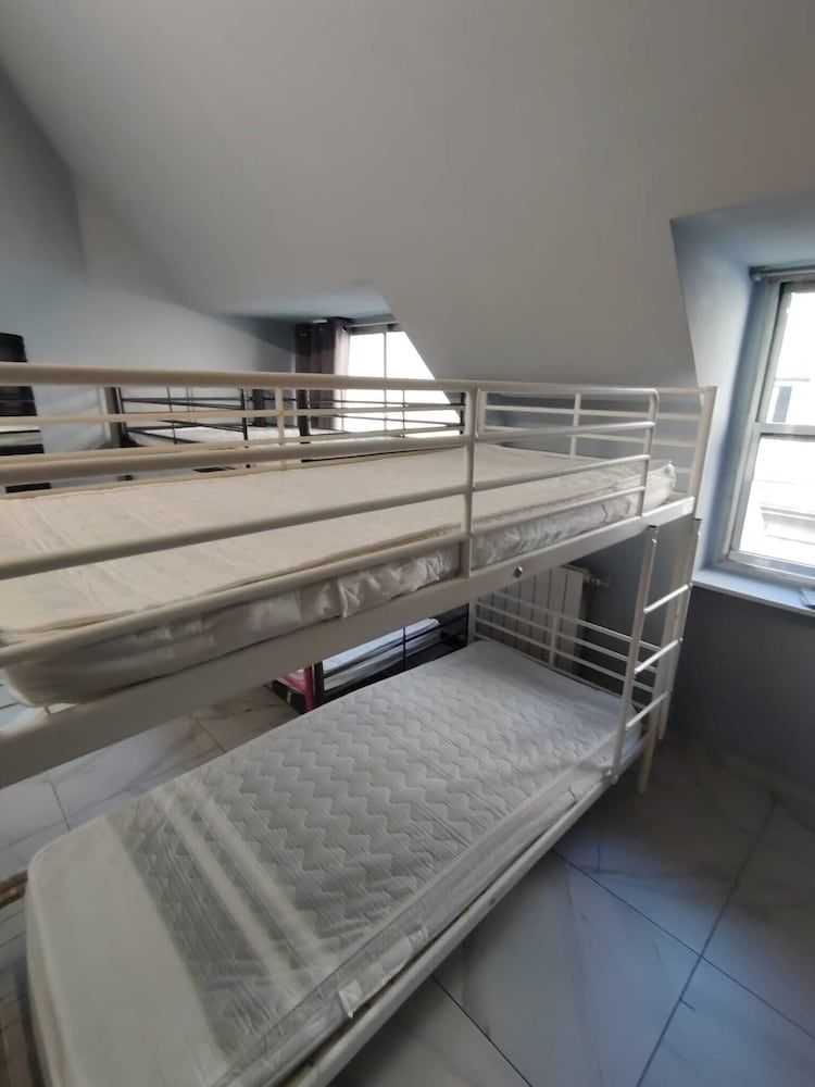Lion University & Youth Hostel Milano Shared Dormitory, Women only, Shared Bathroom 25